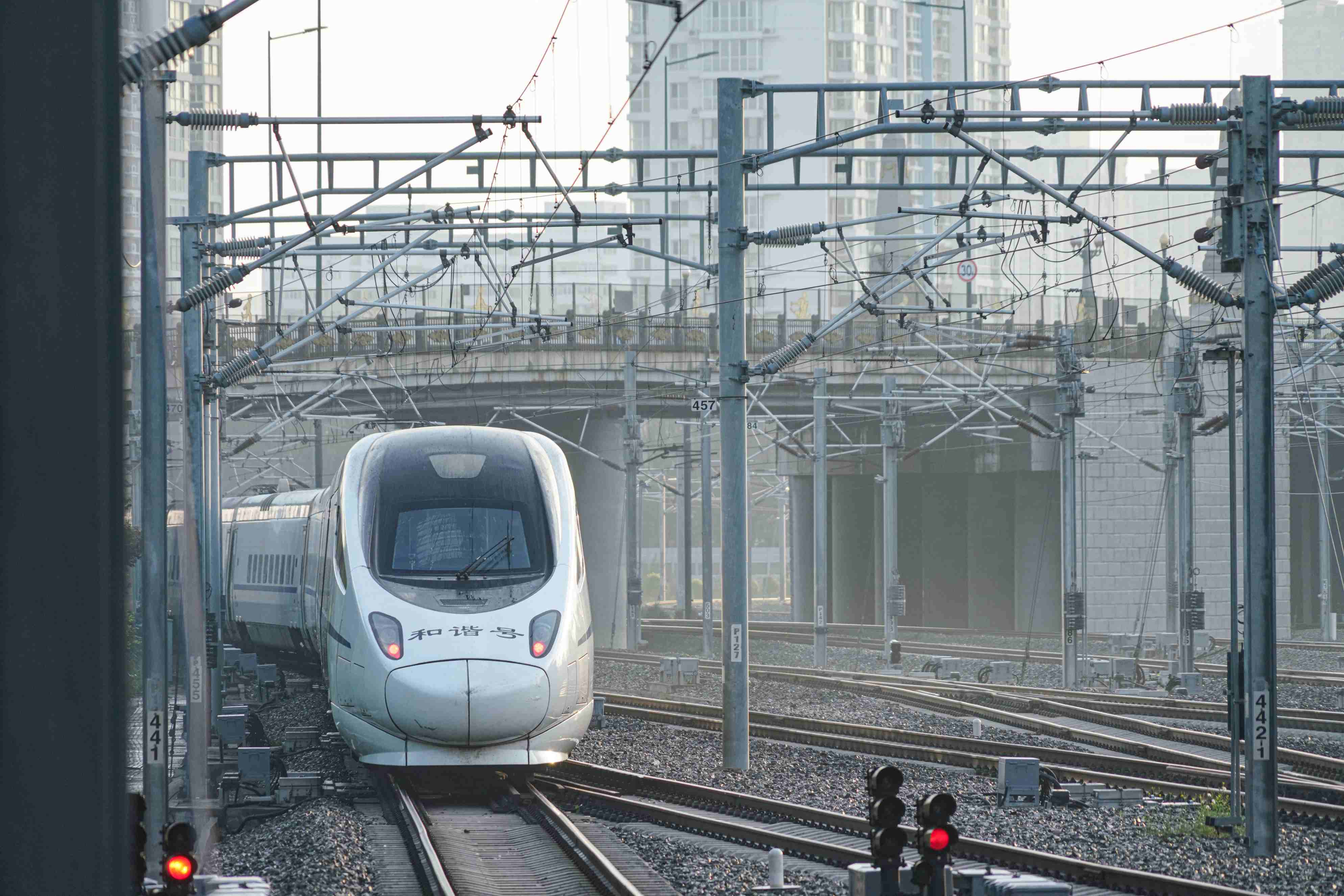 China’s Northernmost High-Speed Railway, the Harbin-Yichun High-Speed Railway, Begins Timetable Operation Trials